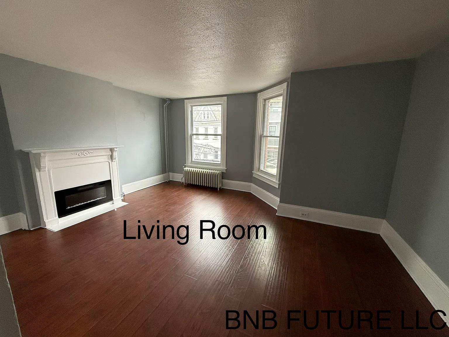 3 bed, $1,400 — Photo 2