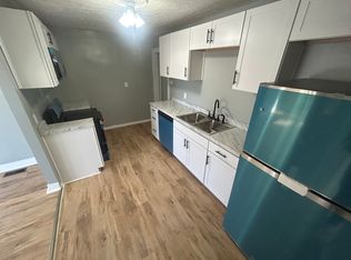 202 Central Ave, Vine Grove, KY 40175