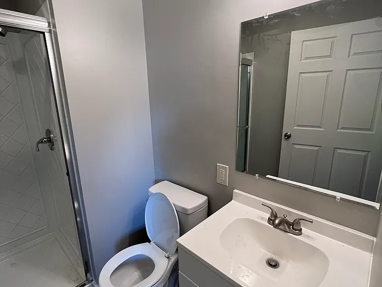 360 N 10th St — Photo 18