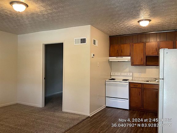 4th image of 3216 Garden Dr #3216-08