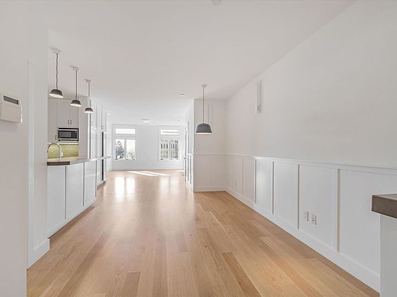 2nd image of 2949-51 Pacific Ave #2949A