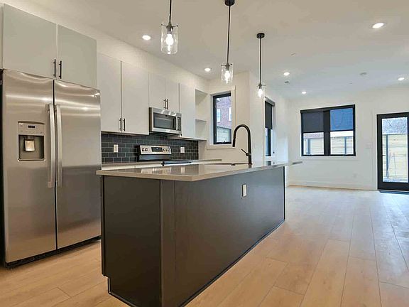 2641 4th ST NE #2-5_01302023