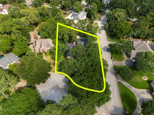 1 Fairmont Ct, Conroe, TX 77304