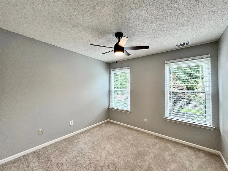 1733 Bernstein Dr — Photo 46