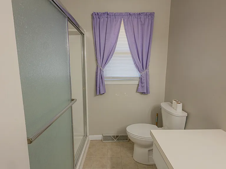 143 Hamilton Acres St — Photo 8