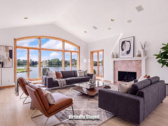 4th image of 1505 Blue Heron DRIVE