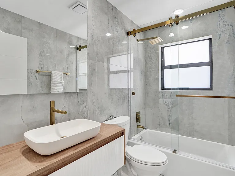 840 SW 3rd St — Photo 31