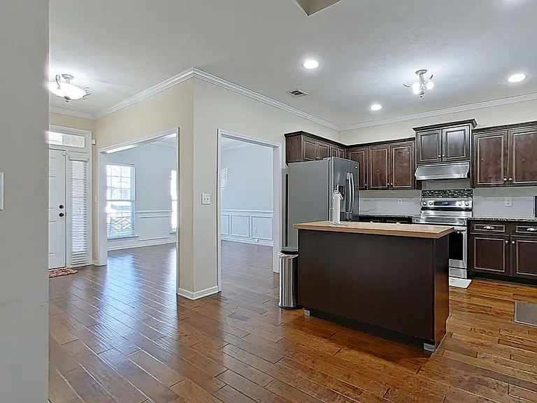 3024 Margot Ln — Photo 9