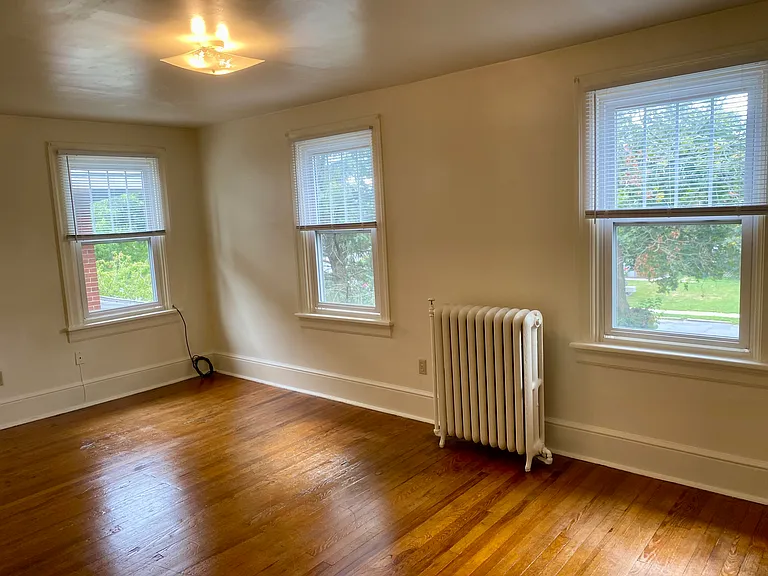 808 Hamilton Blvd — Photo 9