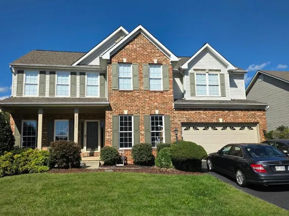 20562 Coppersmith Dr, Ashburn, VA 20147