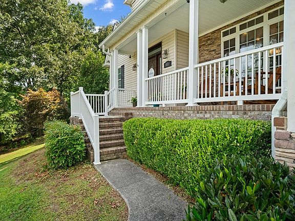 5th image of 411 Amanda Way