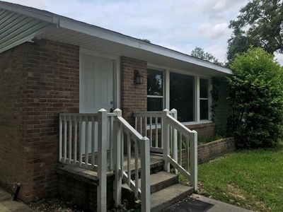 105 Hickory St, Waveland, MS, 39576