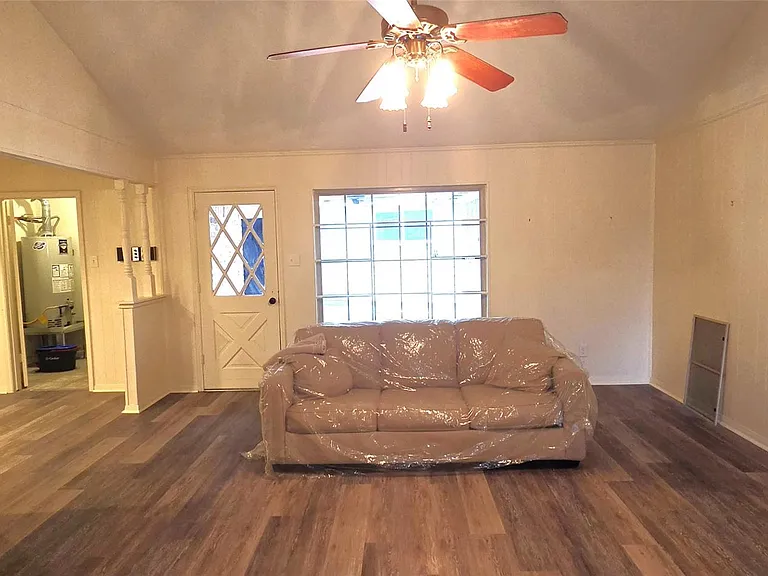 12814 Westhorpe Dr — Photo 3