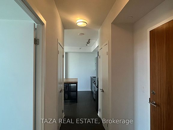 5th image of 170 Fort York Blvd #810