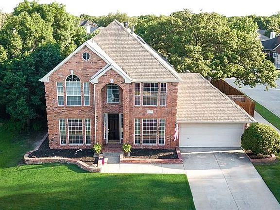 Aerial view of 1025 Laurel Oak Dr.