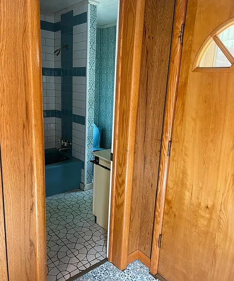 710 Temple St — Photo 13