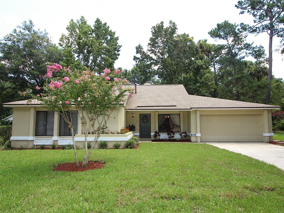 Single Story! 5 Bdrm /3 ba  