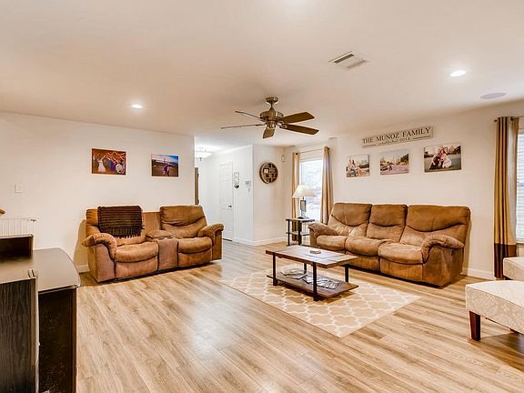 5th image of 11221 Autumn Ash Dr