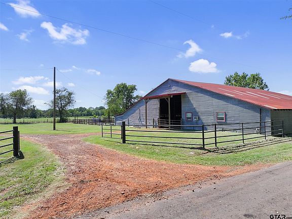 3rd image of 1928 County Road 3504