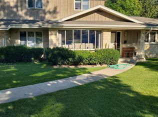 4151 Coachlight Dr, Racine, WI 53404