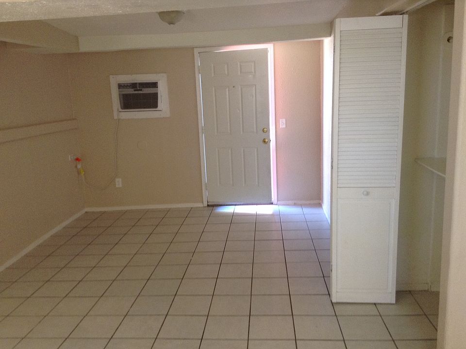 1st image of 2103 W Morten Ave APT 09
