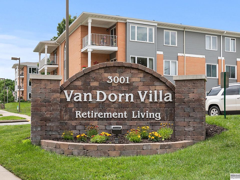 1st image of 3001 S 51st Street Ct Unit 325 325