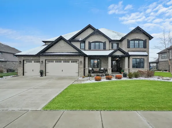 8518 Stone Creek Blvd, Frankfort, IL 60423