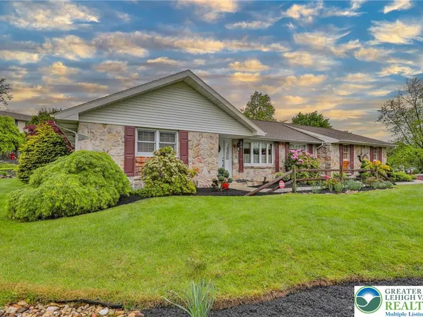 4379 Meadow Ln S, Allentown, PA 18104