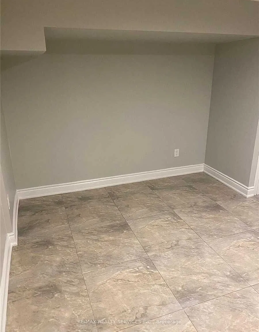 2 bed, $1,650 — Photo 4