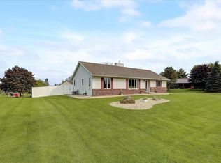 4444 Meadow Wood Cir, Deforest, WI 53532