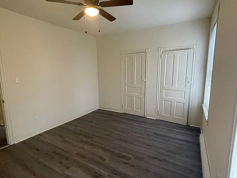 5122 Arch St — Photo 4