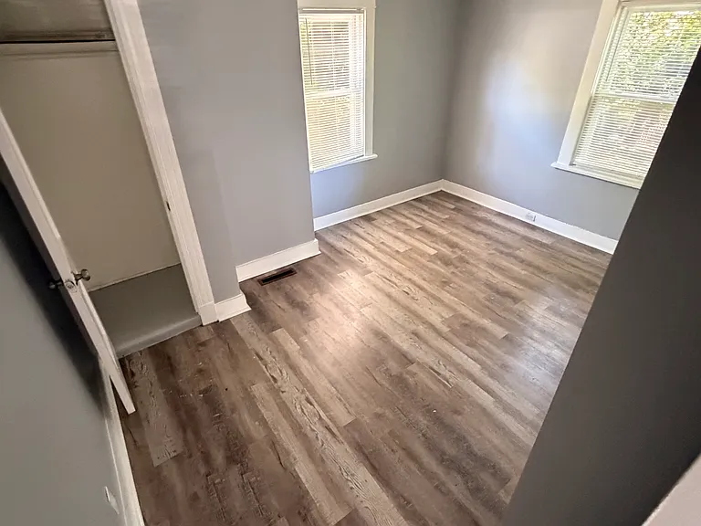 10111 Born Ave #1 — Photo 6