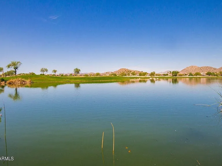 983 E Palomino Way — Photo 46