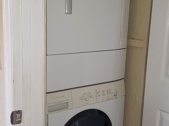 3rd image of 5111 Picadilly Circus Ct #1