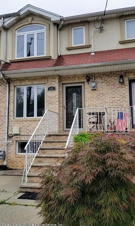 1st image of 121 Melvin Ave