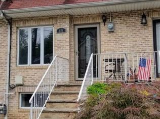 121 Melvin Ave, Staten Island, NY 10314