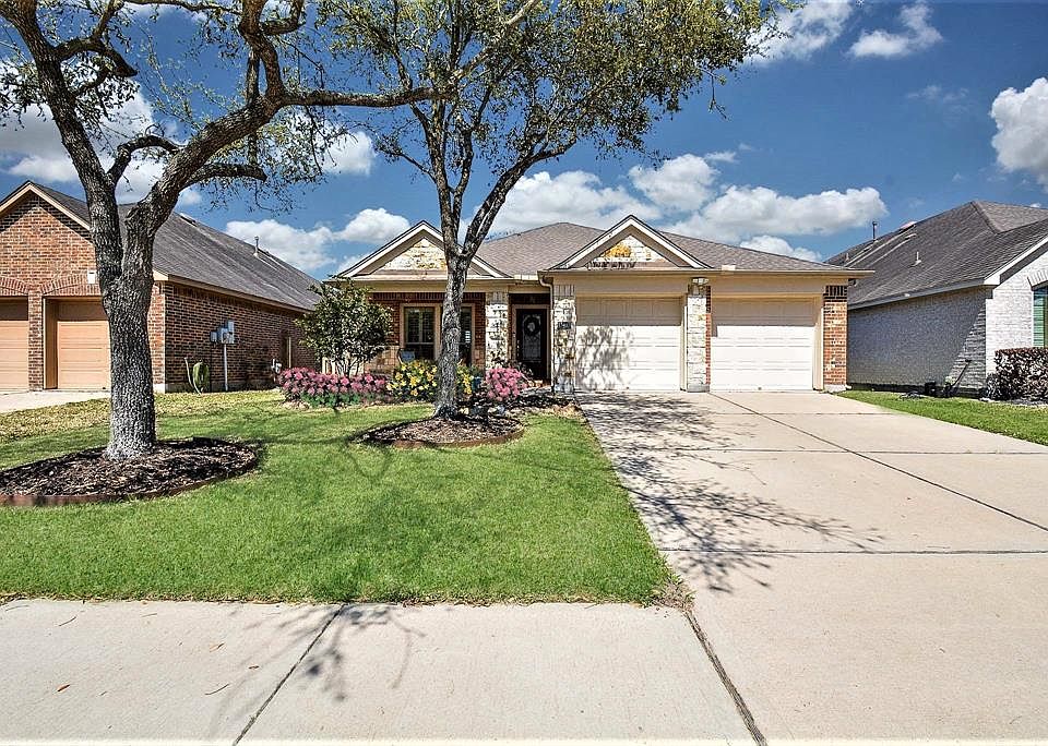 1st image of 13403 Highland Lake Ln