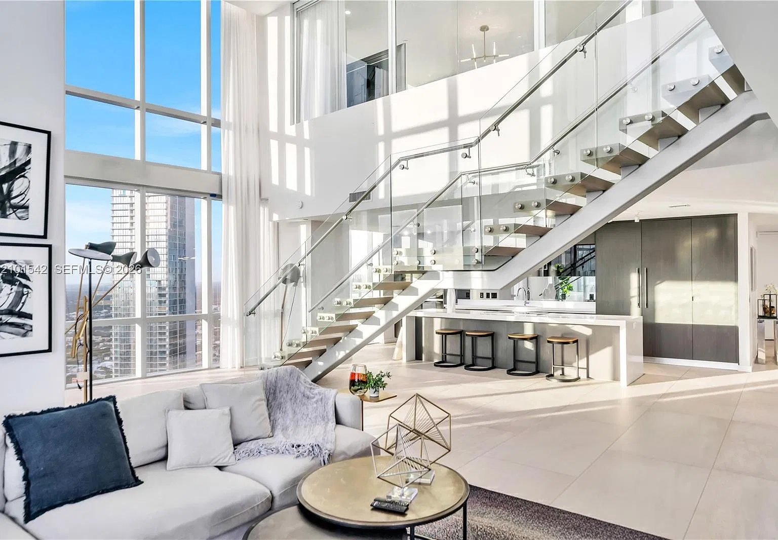 Paramount Miami Worldcent — Photo 2