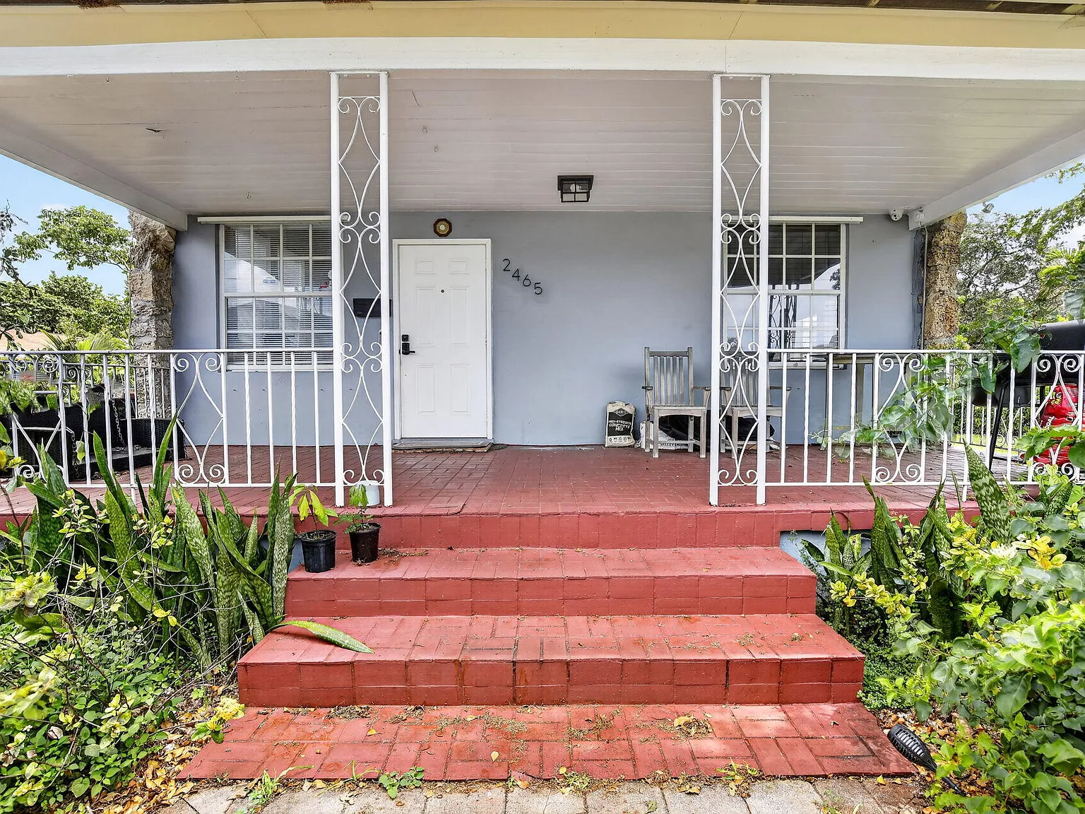 3 bed, 2.0 bath, 1400 sqft, $4,000 — Photo 4