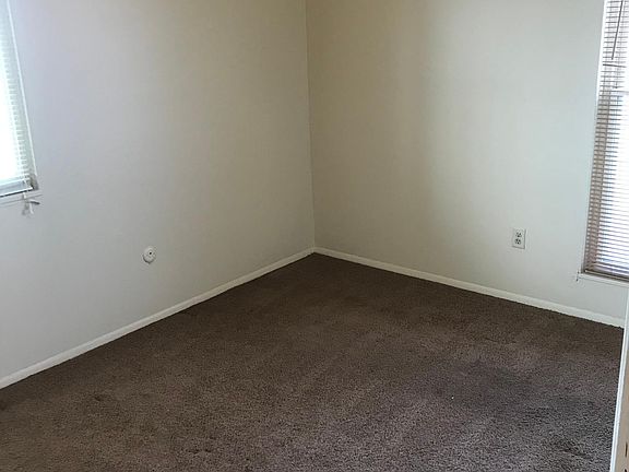 5th image of 4965 Sullivant Ave