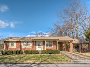 210 W 10th Ave, Johnson City, TN 37604