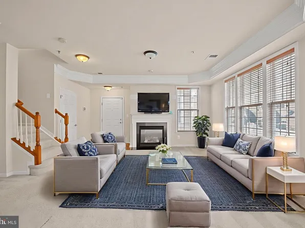 7049 Huntley Run Pl #116, Alexandria, VA 22306