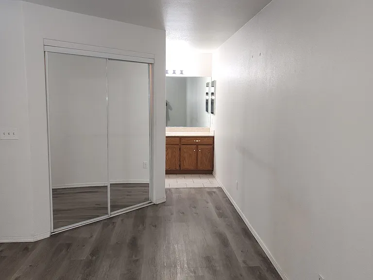 1620 Avalon Ct #A — Photo 5
