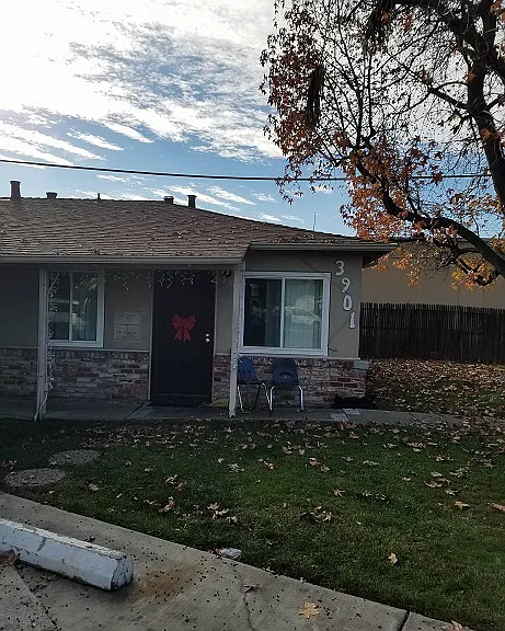3901 Watt Ave #2 — Photo 8