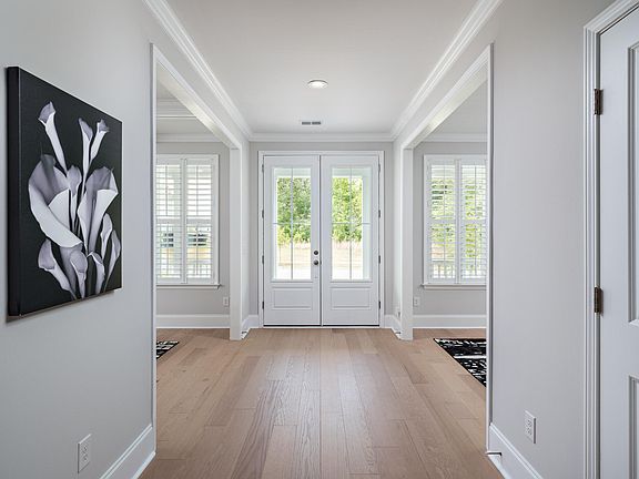 2nd image of 374 Parish Farms Dr