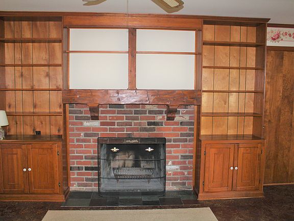 5th image of 635 Sycamore Ct