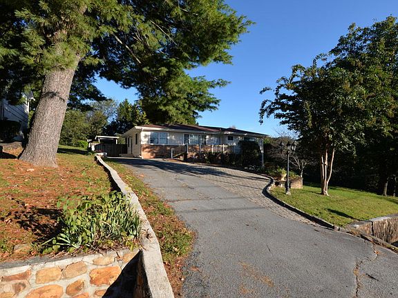 2nd image of 4605 Crestview Dr