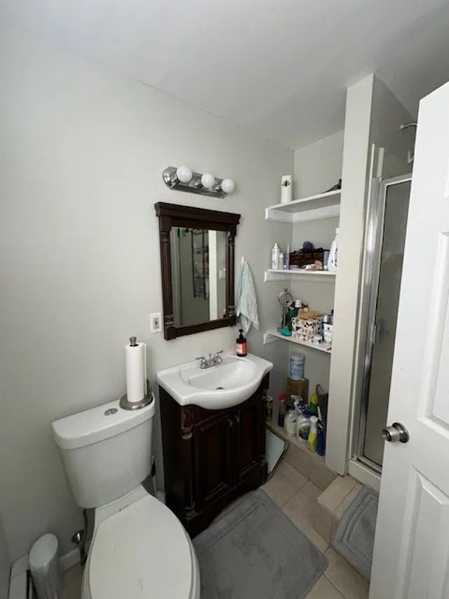 5 bed, 1800 sqft, $4,000 — Photo 4