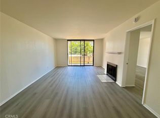 1237 E 6th St Unit 110, Long Beach, CA 90802