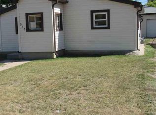 515 E 7th St, Cheyenne, WY 82007